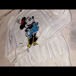 Disney women’s sweater ❤️